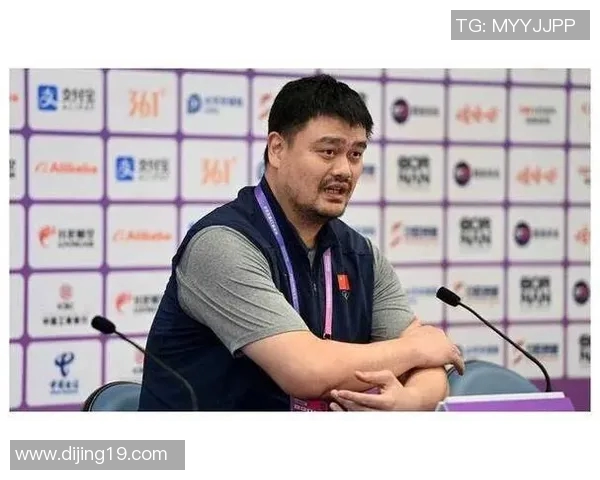 谢霆锋与姚明同场竞技展现篮球魅力引发热议 谢霆锋与姚明同场竞技展现篮球魅力引发热议